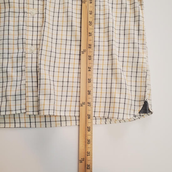 NWT Van Heusen Never Tuck Button-down Long Sleeve Shirt. - Picture 9 of 9